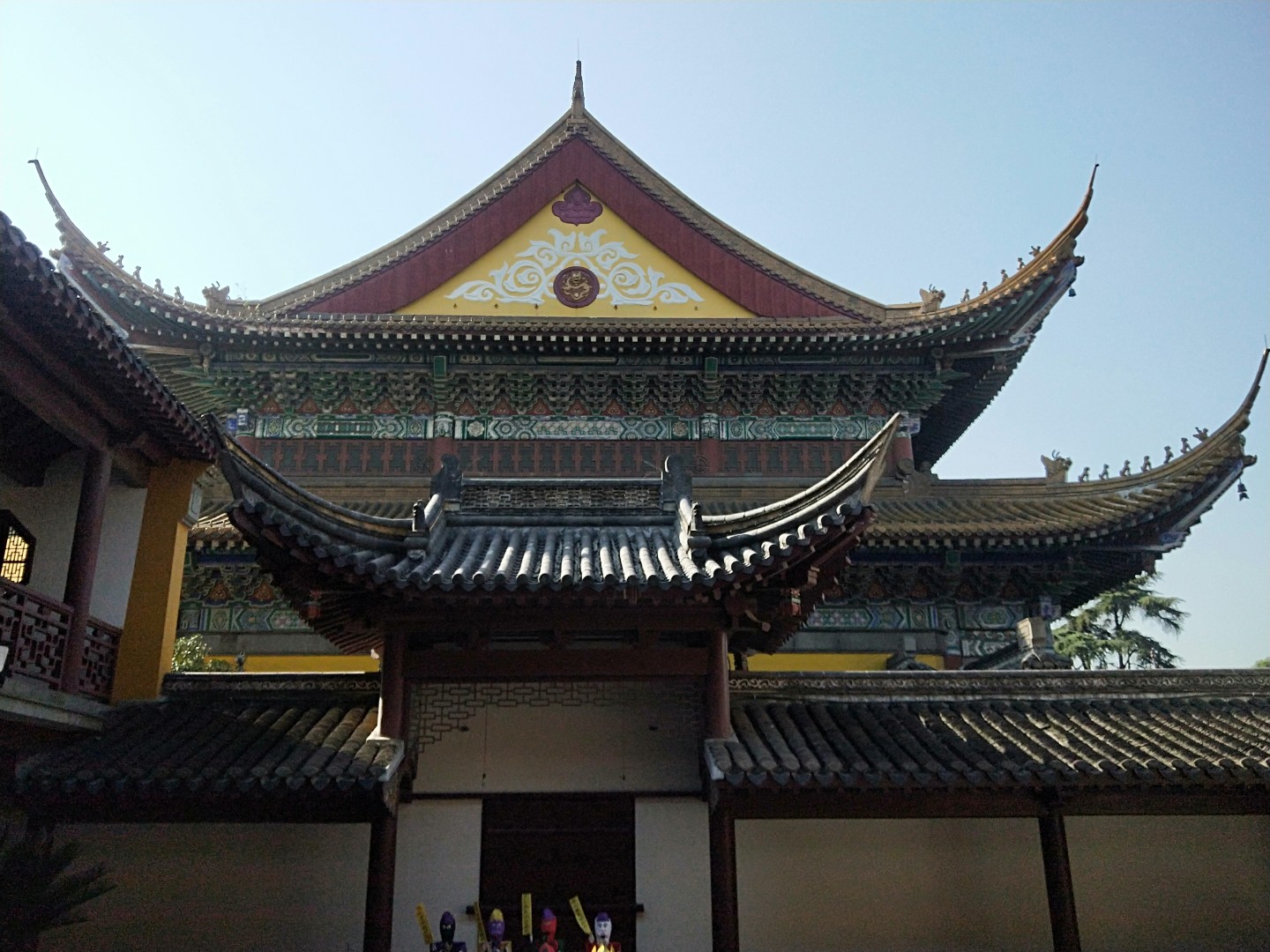 寺廟瓦鋪設(shè)要點，讓建筑更加美觀自然